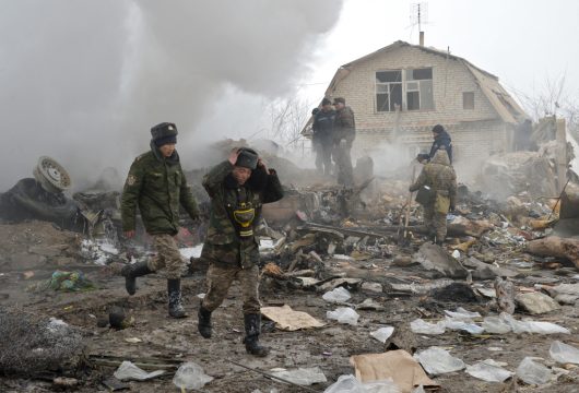 Bergungsarbeiten nach dem Flugzeugunglück in Kirgistan