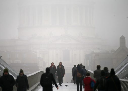 Dichter Nebel in London (23. Januar 2017)