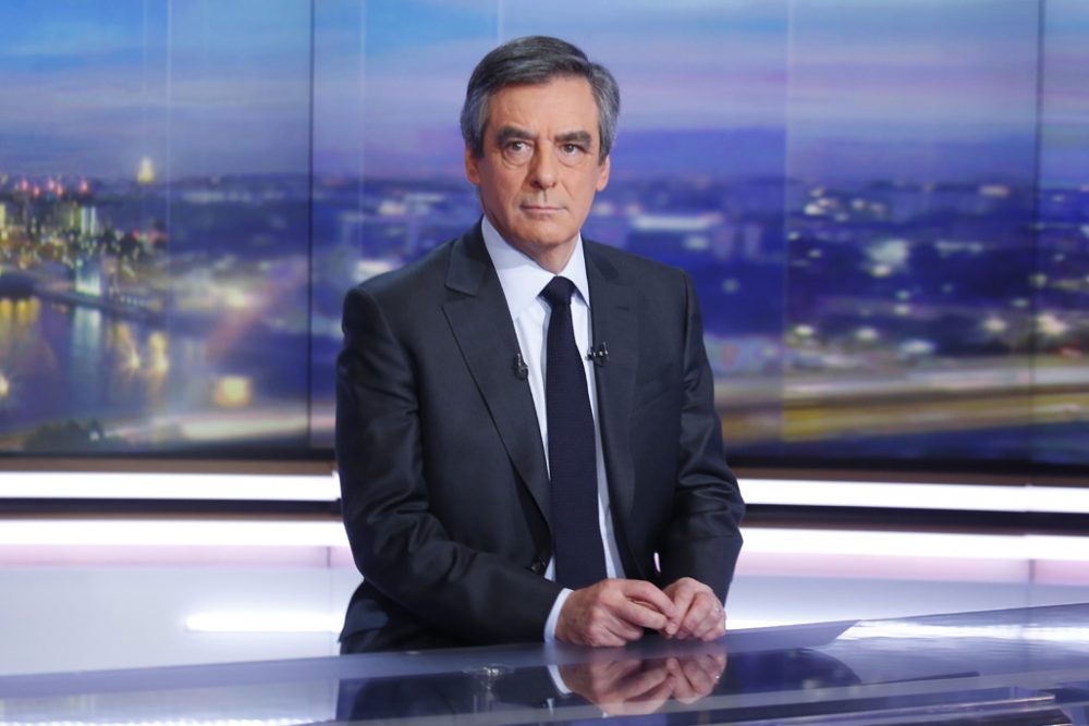 François Fillon soll seine Frau zum Schein beschäftigt haben (Bild: Pierren Constant/AFP)