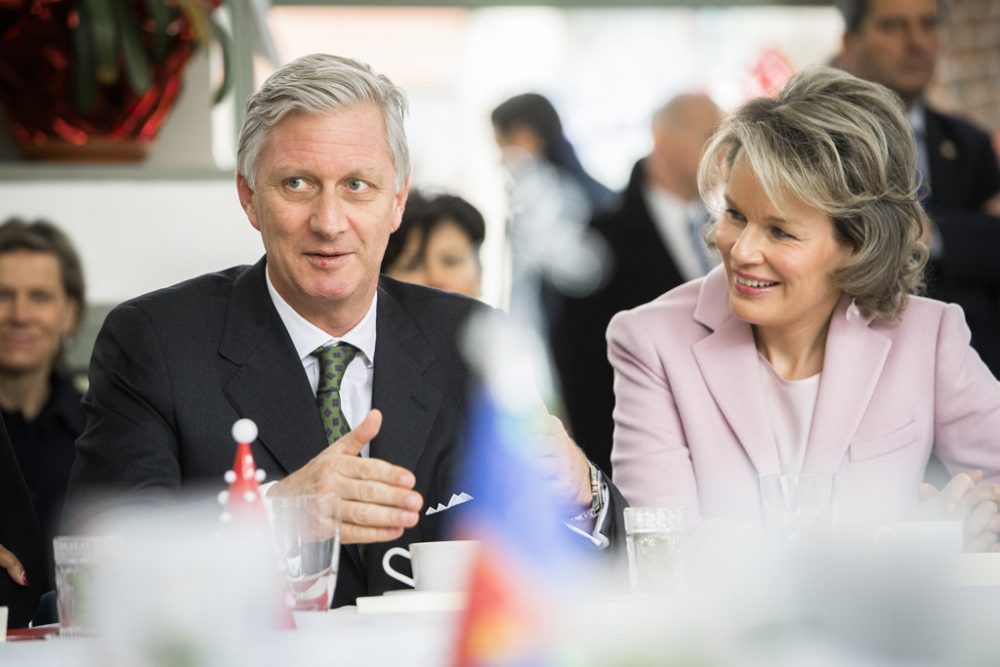 König Philippe und Königin Mathilde beim Besuch einer VoG in Etterbeek (22.12.)