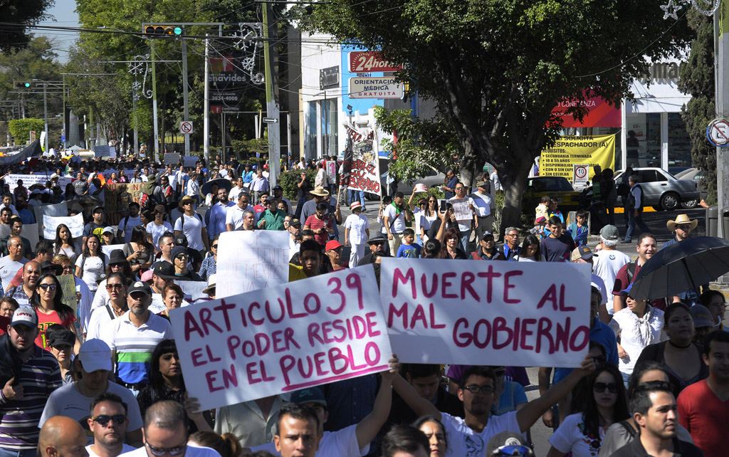 Protestmärsche in Mexiko gegen hohe Benzinpreise