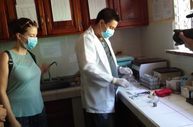 Labor im Gesundheitszentrum von El Cuà
