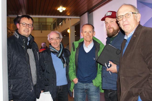Pressekonferenz vor dem Schwimm-Marathon 2017: Patrick Franssen (Präsident des Lions Club Eupen), Paul Maraite (Lions Club Eupen), Michael Reul (Pressereferent der AS Eupen), Christophe Ramjoie (BRF-Sportreporter) und Karl-Heinz Hergenhahn (Pressereferent des Lions Club Eupen)