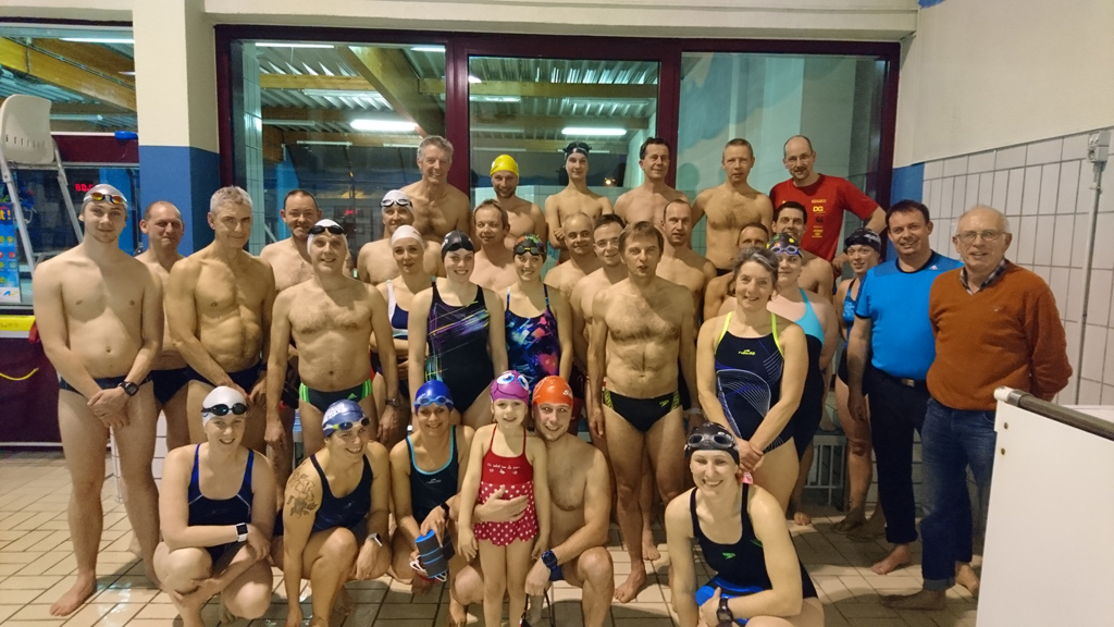 Schwimmmarathon 2017 - Start mit den Triathleten