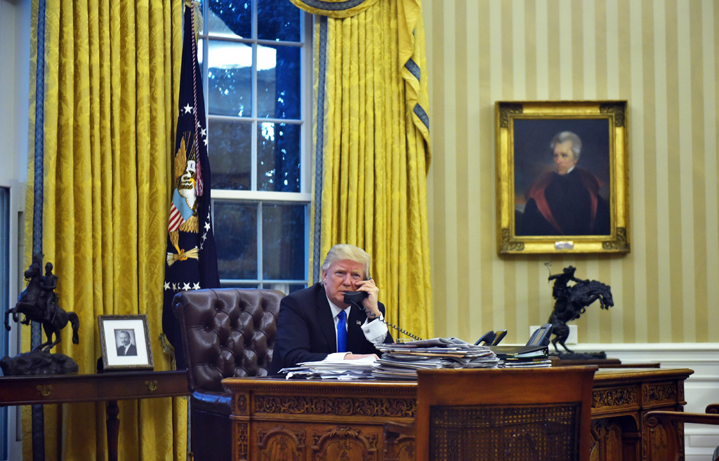 Trump am Telefon