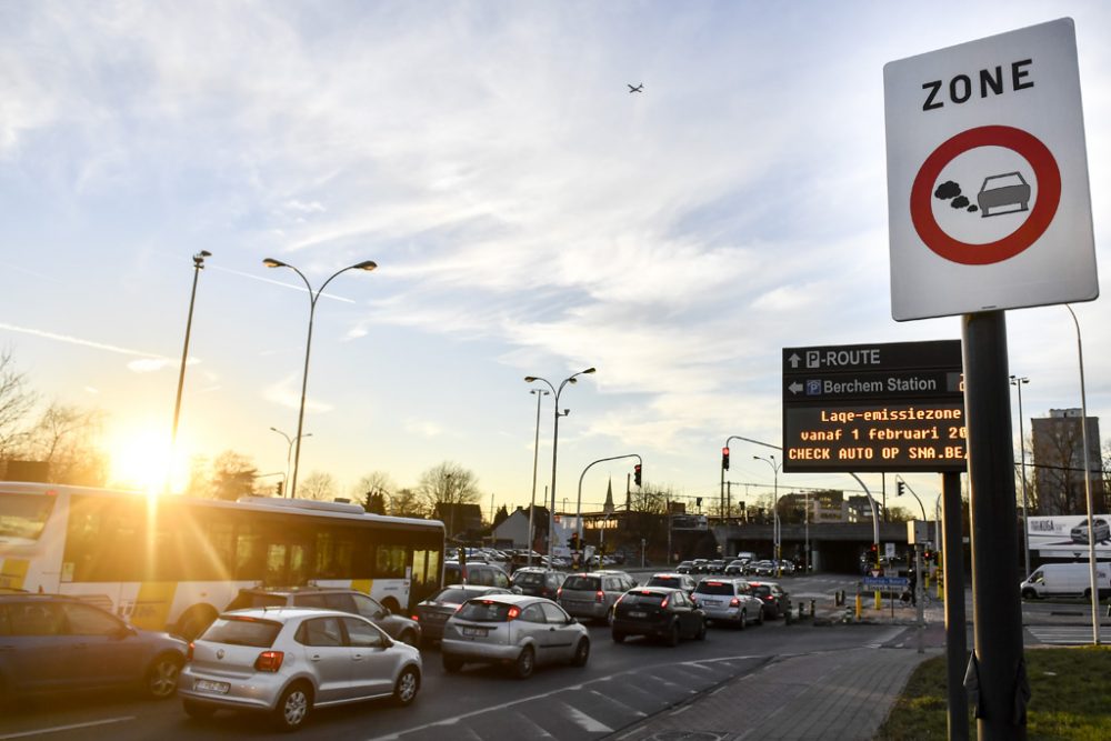 Am Dienstag führt Antwerpen die Umweltzone ein: So manches ältere Auto ist nun nicht mehr zugelassen – das Verbot betrifft vor allem alte Dieselfahrzeuge