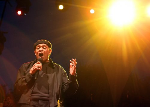 Jazz-Sänger Al Jarreau bei einem Auftritt in Nizza im Juli 2010