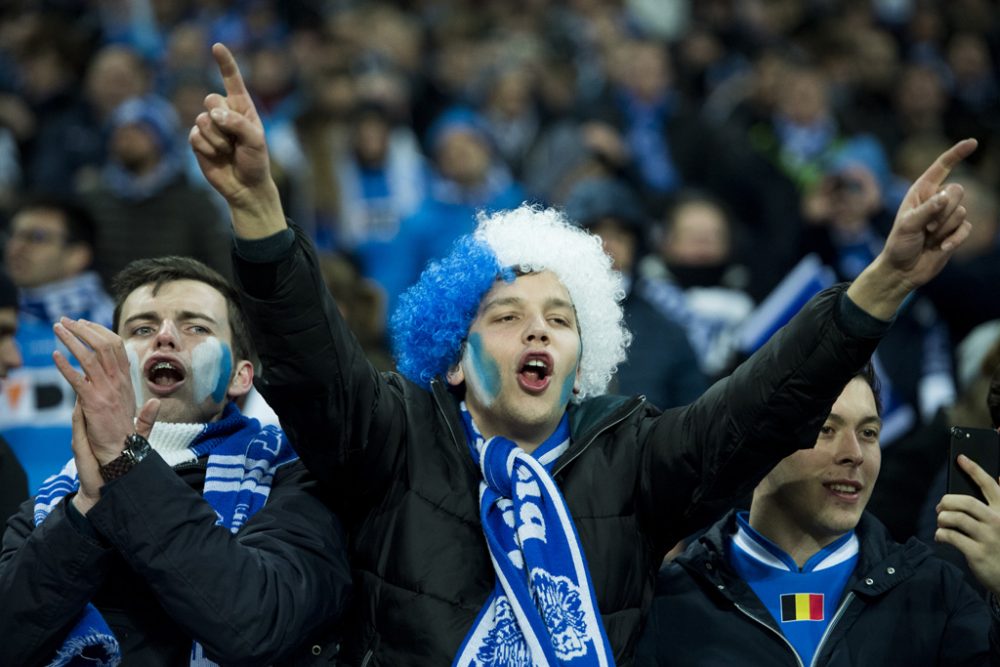 Fans feiern nach dem Einzug von AA Gent ins Achtelfinale der Europa League