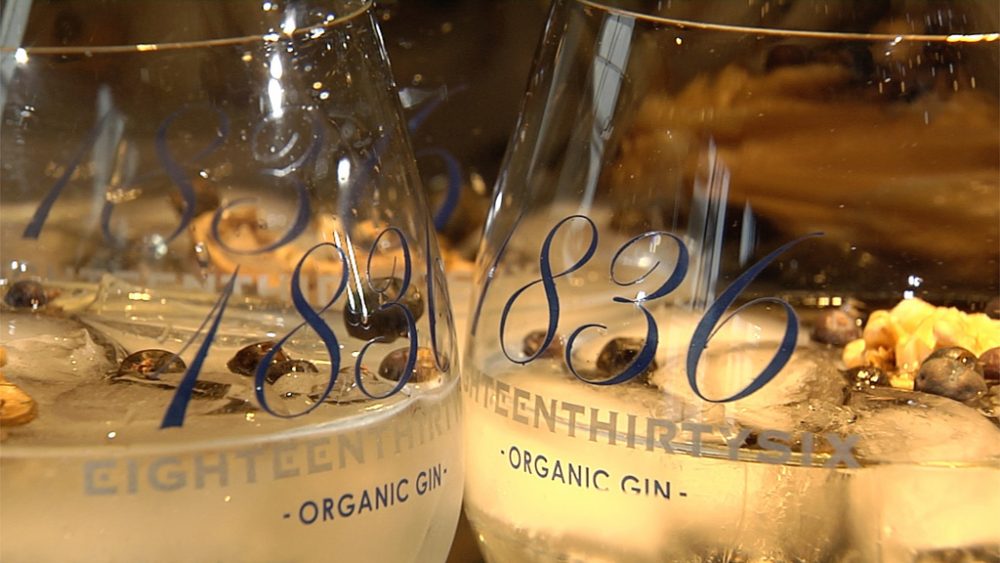 Gin aus der Raerener Distillerie Radermacher (Archivbild: BRF Fernsehen)