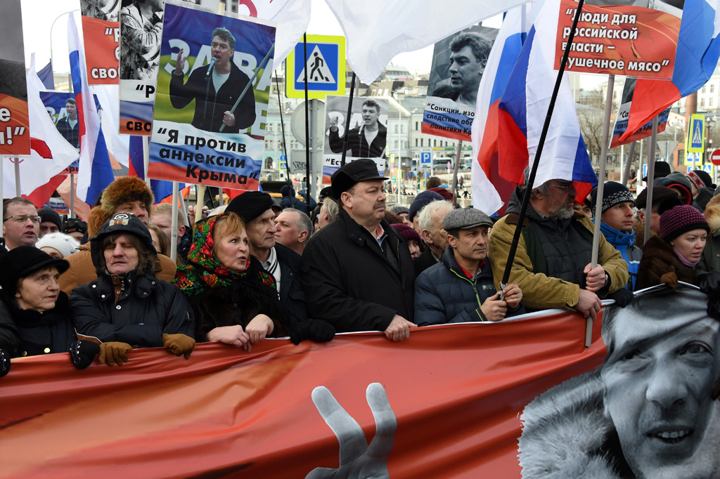 Tausende Russen demonstrieren in Moskau im Gedenken an ermordeten Nemzow