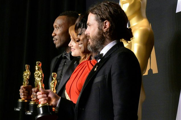 Mahershala Ali, Emma Stone, Viola Davis und Casey Affleck mit ihren Oscars
