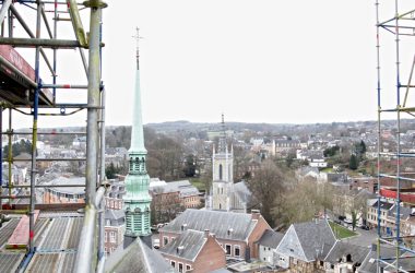 Die Türme von St. Nikolaus: Eupen aus der Perspektive des Wetterhahns