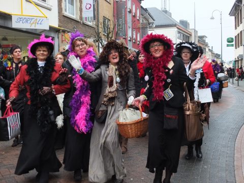 Möhnendonnerstag in St. Vith