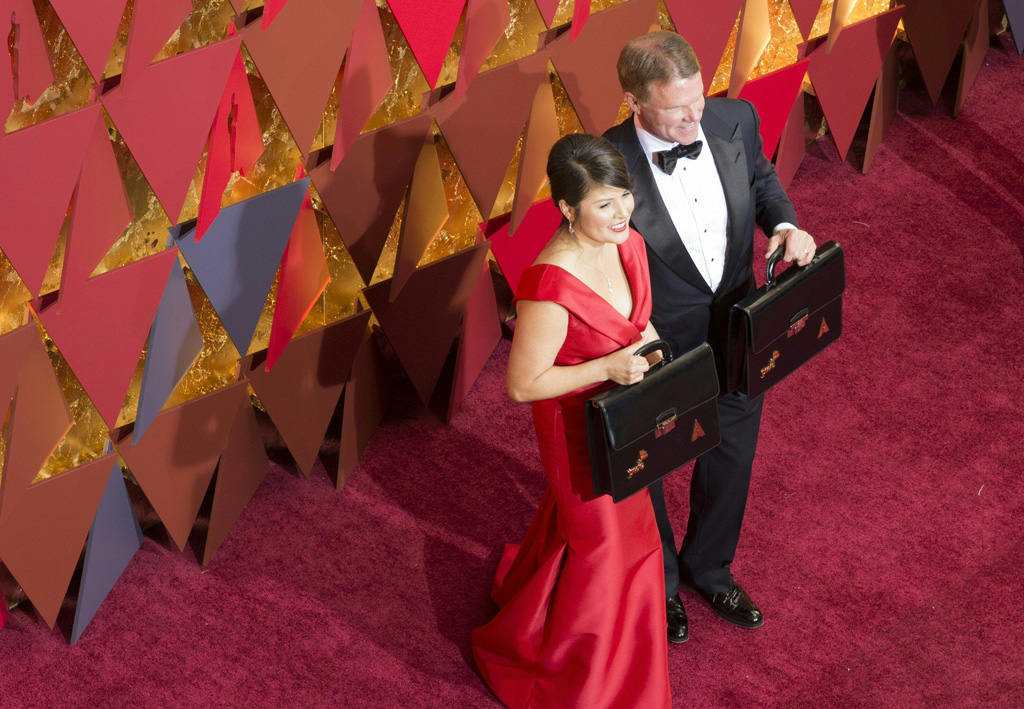 Brian Cullinan und Martha Ruiz auf dem roten Teppich bei der Oscarverleihung am 26. Februar in Hollywood