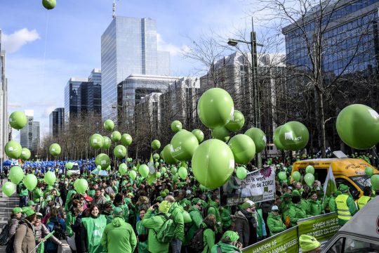 Mindestens 14.000 Menschen bei Demo in Brüssel
