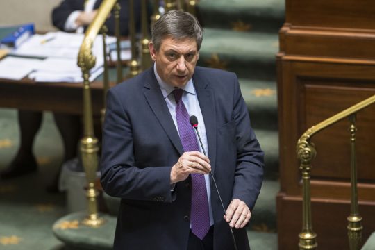 Innenminister Jan Jambon in der Kammer