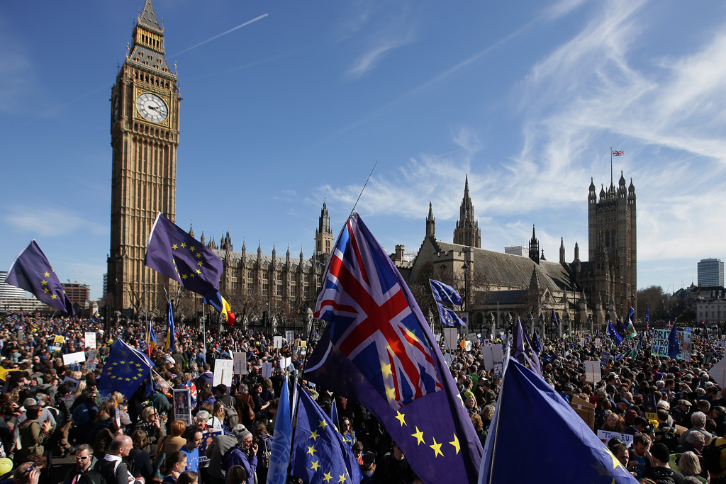 Tausende demonstrieren in Großbritannien gegen Brexit
