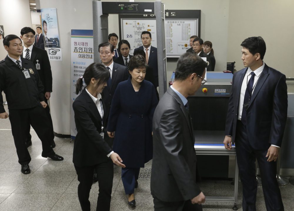 Gegen die südkoreanische Ex-Präsidentin Park ist Haftbefehl erlassen worden