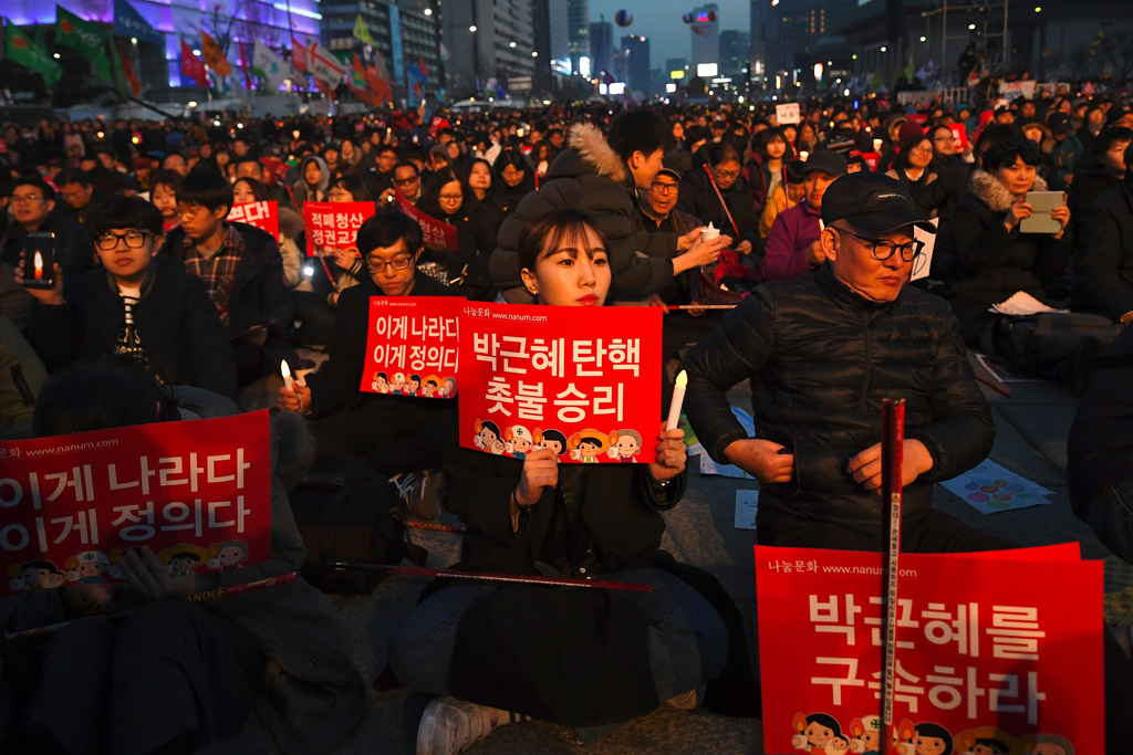 Zehntausende Südkoreaner feiern Absetzung der Präsidentin