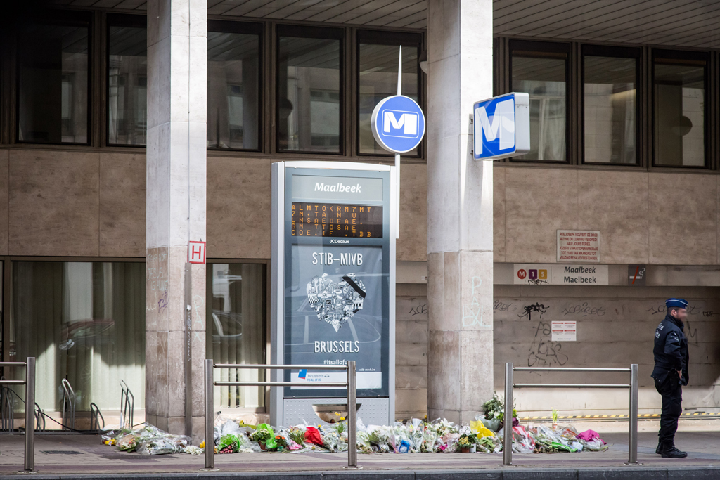 Erinnerung an die Opfer der Terroranschläge vom 22. März 2016 am Brüsseler Flughafen Zaventem und an der Metrostation Maelbeek