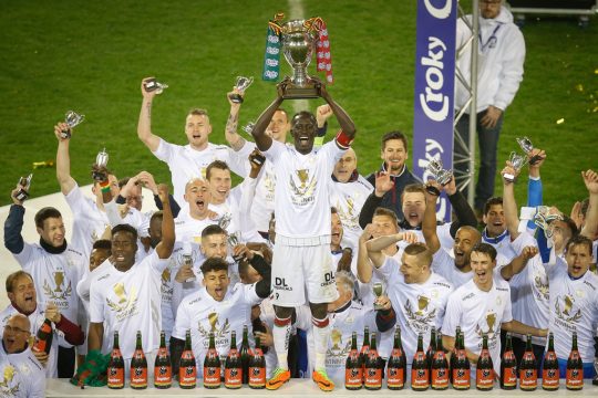 Zulte Waregem gewinnt westflämisches Pokalfinale im Elfmeterschießen