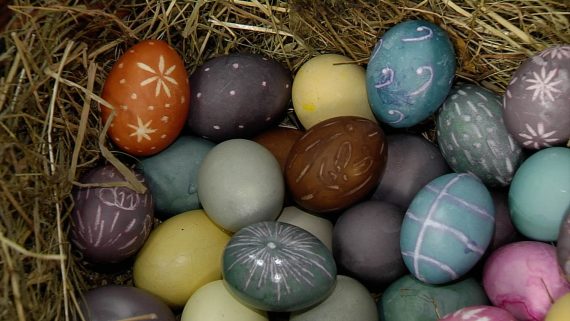 Ostereier färben