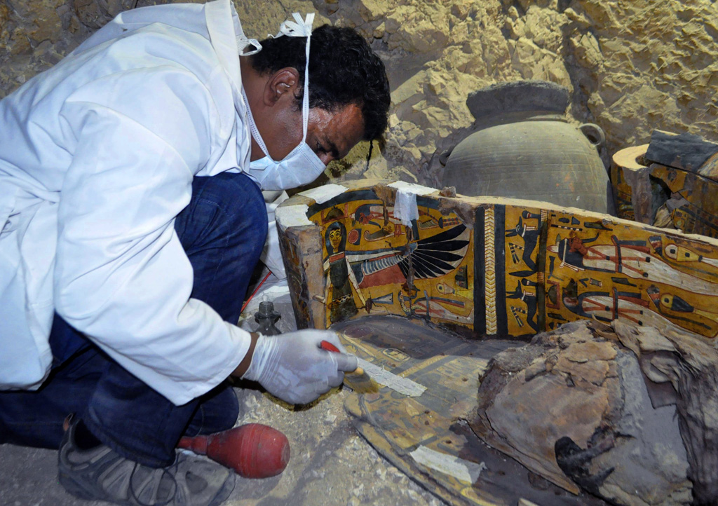 Ägyptische Archäologen entdecken Mumien in jahrtausendaltem Grab