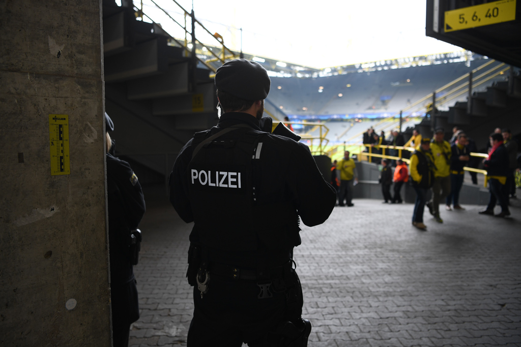 Nach dem BVB-Anschlag ist der Täter weiter unbekannt