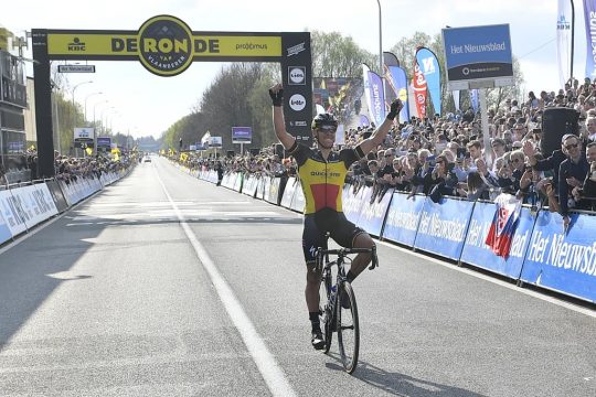 Philippe Gilbert gewinnt Flandernrundfahrt 2017