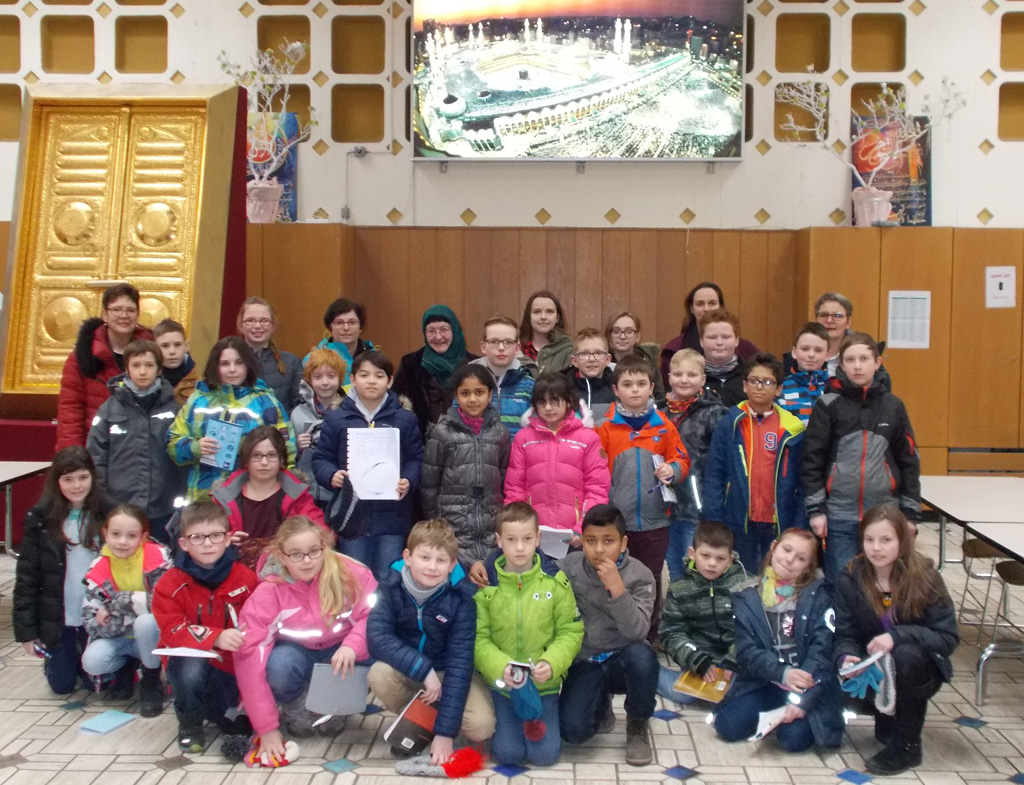 Gemeindeschule Schönberg organisiert Benefizgala zugunsten der Flüchtlingshilfe