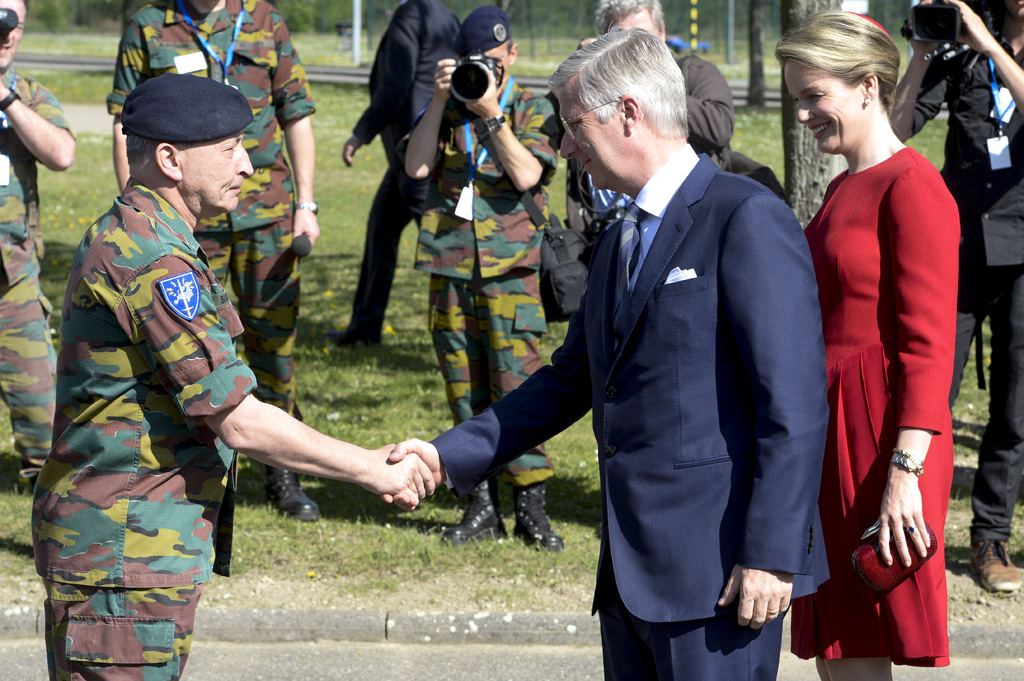 General Guy Buchsenschmidt bei einem Besuch des belgischen Königspaares beim Eurocorps in Straßburg