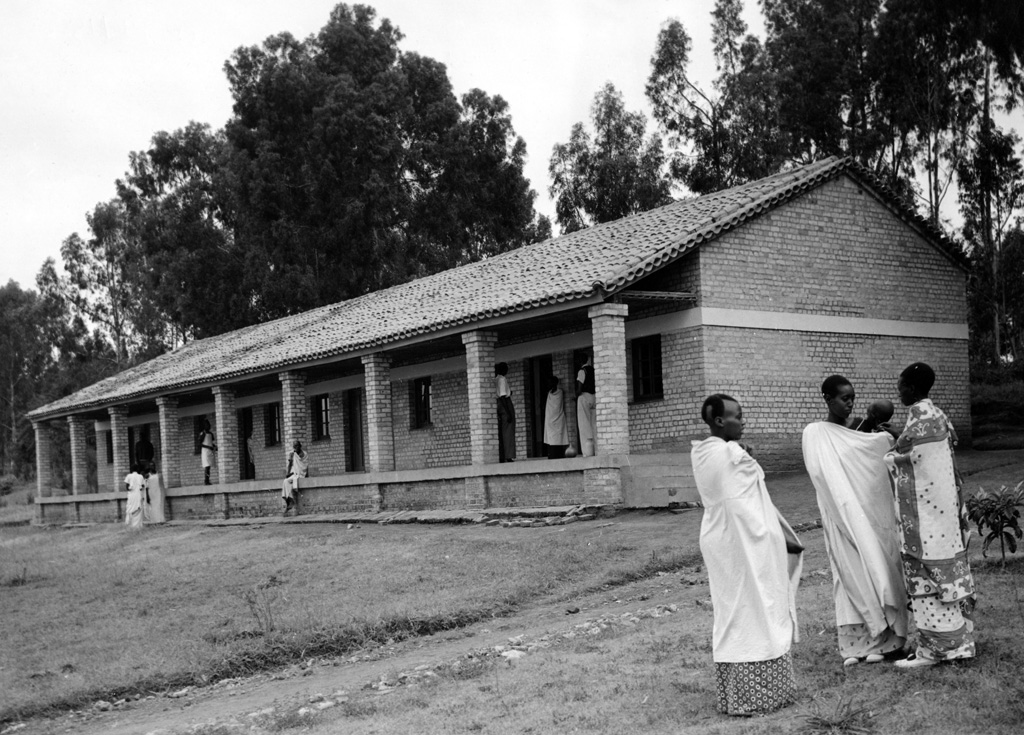 Das Nyanza-Hospital im Kongo in den fünfziger Jahren: Viele Kolonialkinder wurden ihren Müttern nach der Geburt entrissen (Bild: Belga Archiv) (Bild Belga Archiv)