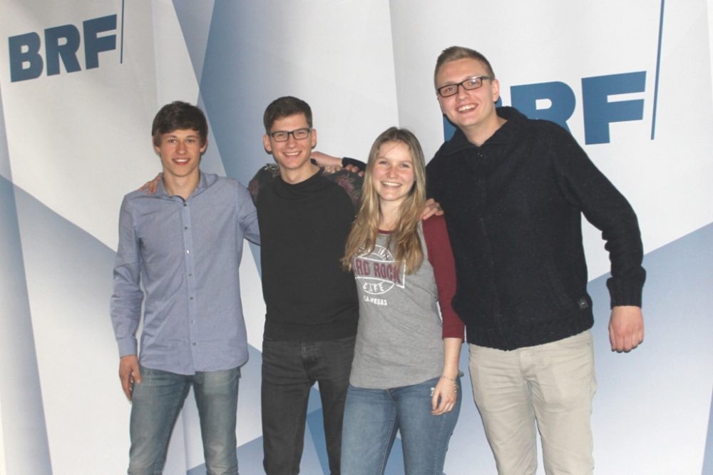 Niklas Mertens, Sebastian Loefgen, Lena Kohnen und Jeremy Bellartz (vlnr)