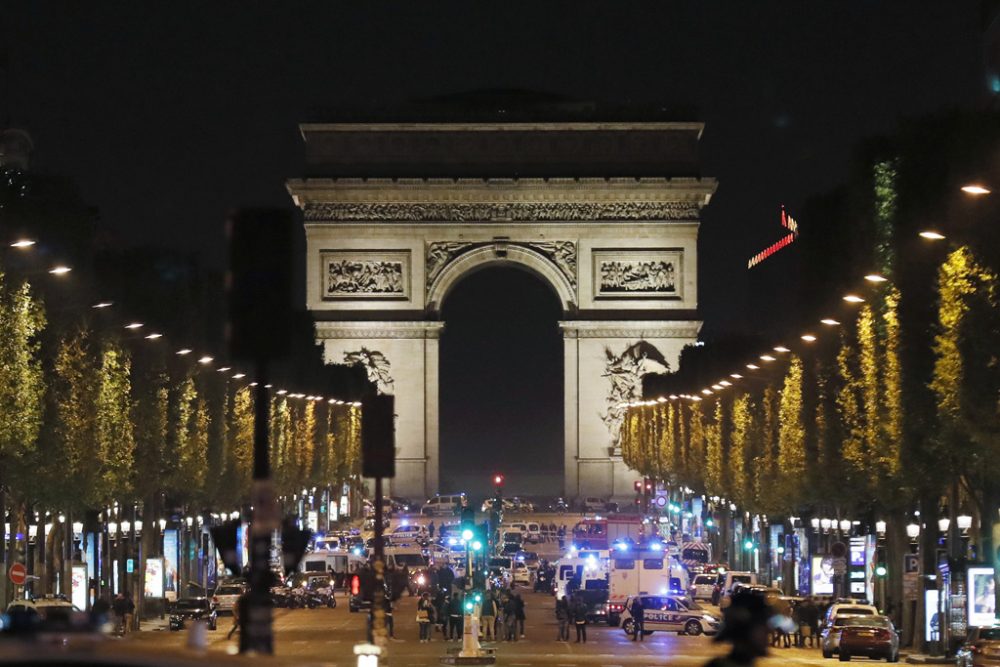 Attentat auf dem Boulevard Champs-Elysées in Paris (20.4.)