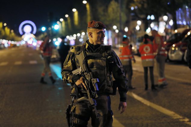Attentat auf dem Boulevard Champs-Elysées in Paris (20.4.)