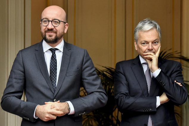 Außenminister Reynders (r.) und Premier Michel