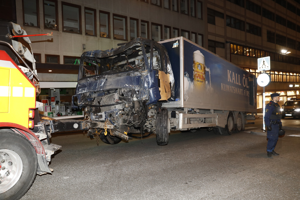 Der gestohlene Laster, mit dem der Attentäter in Stockholm vier Menschen totfuhr