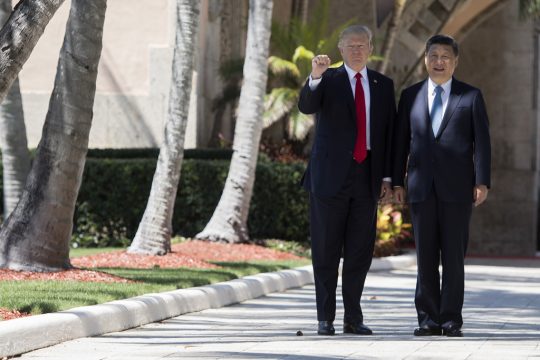 Trump (l.) und Xi in Florida