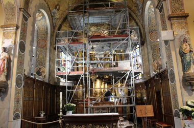 Altäre in Lontzener Pfarrkirche werden restauriert