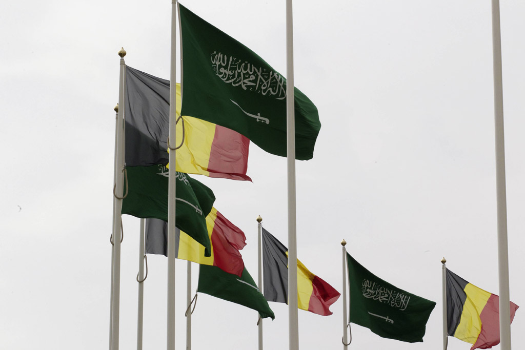 Flagge Belgien Saudi-Arabien