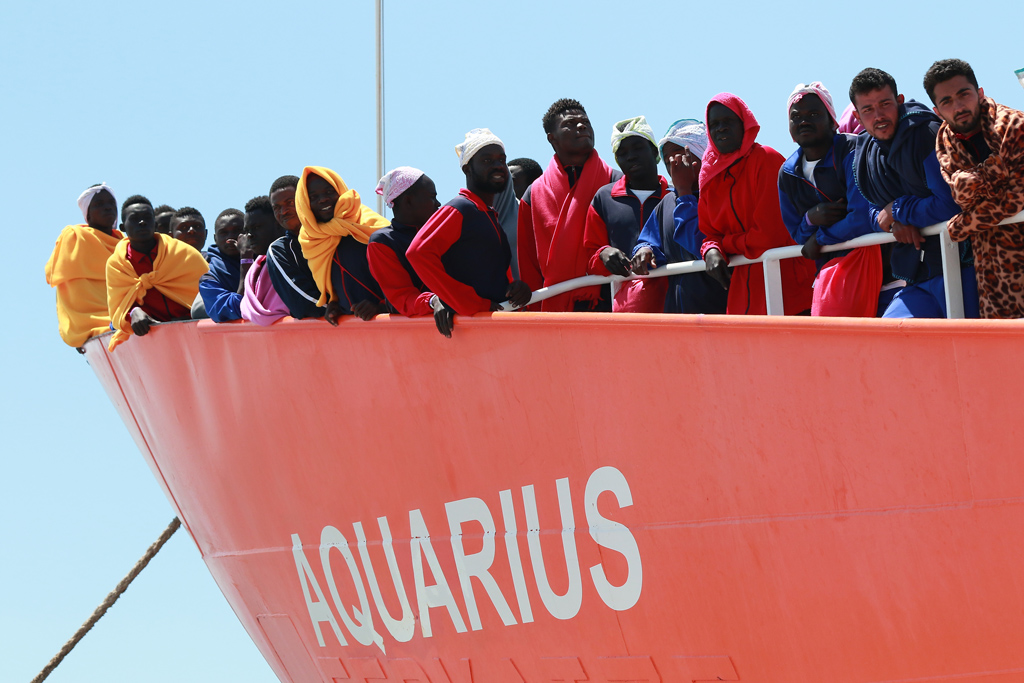 Archivbild Mai 2017: Flüchtlinge auf dem Rettungsschiff Aquarius (Bild: Carlo Hermann/AFP)