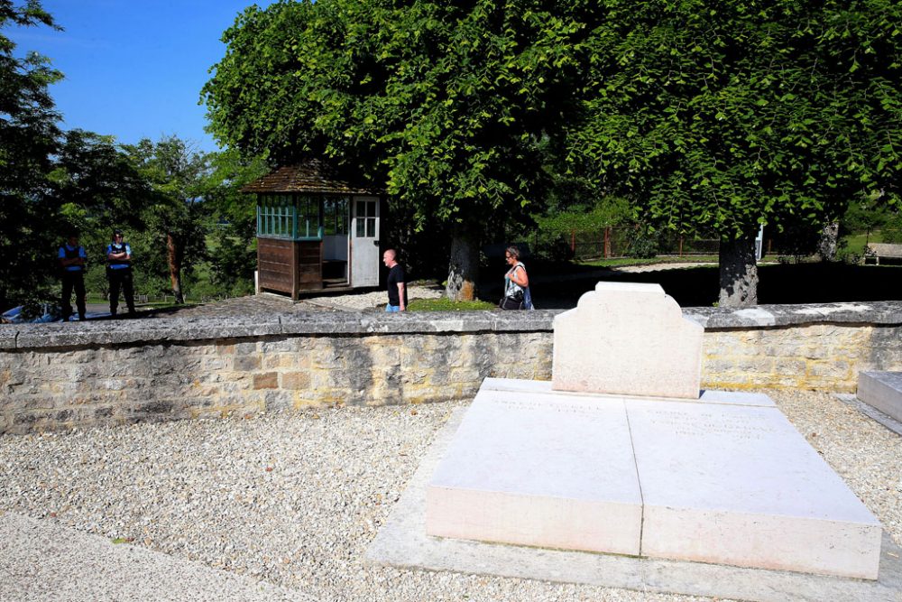 Das Grab von Frankreichs Ex-Präsident Charles de Gaulle in Colombey-les-deux-Eglises im Nordosten Frankreichs