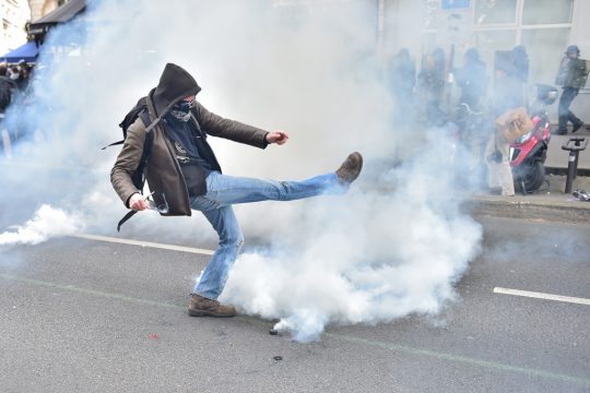 Ausschreitungen am 1. Mai in Paris