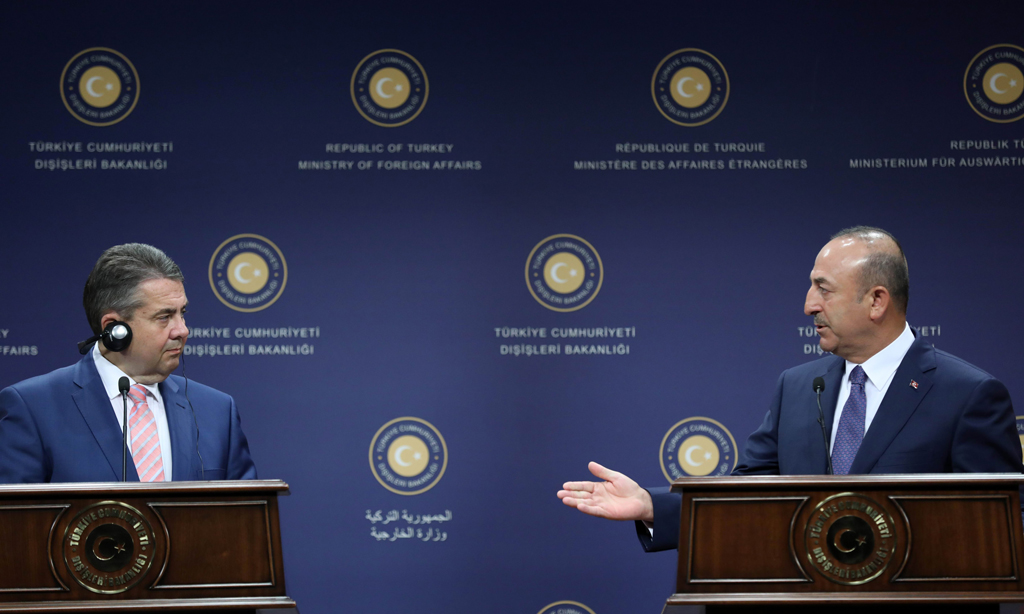 Der deutsche Außenminister Sigmar Gabriel und sein türkischer Amtskollege Mevlüt Cavusoglu am Montag in Ankara