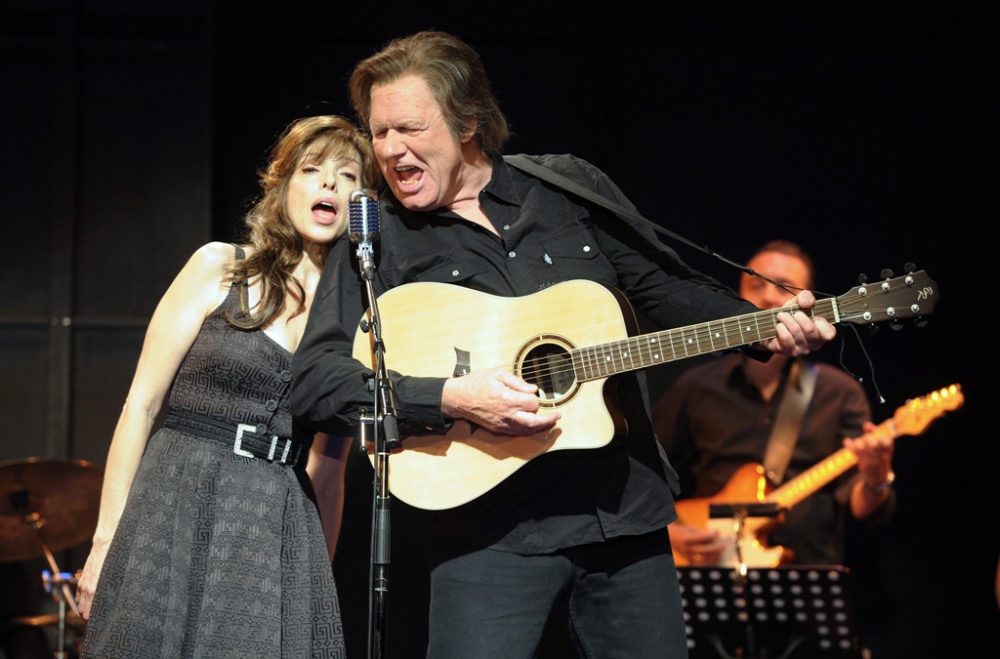 Gunter Gabriel gemeinsam mit Helen Schneider bei einem Konzert im Hamburg im August 2011