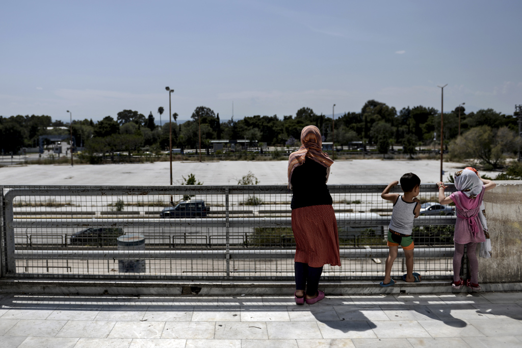 Flüchtlingslager "Hellinikon" im alten Flughafen von Athen