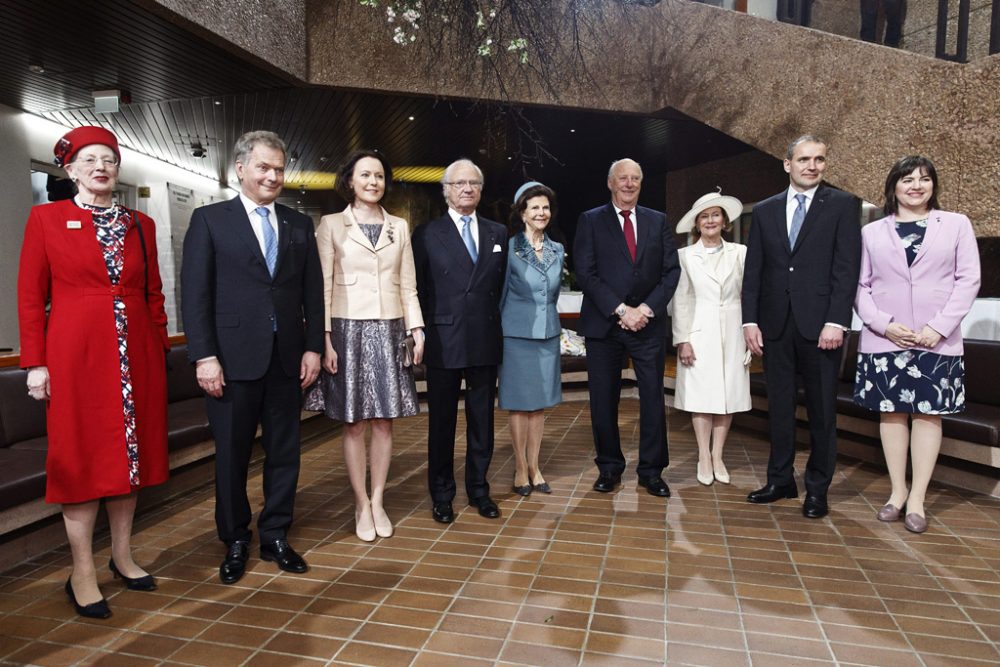 Dänemarks Königin Margrethe II., Finnlands Staatsoberhaupt Sauli Niinistö und seine Frau Jenni Haukio, der schwedische König Carl XVI. Gustaf mit Königin Silvia, Norwegens König Harald V. und seine Frau Sonja sowie der isländische Präsident Guðni Thorlacius Jóhannesson mit seiner Frau Eliza Jean Reid (1.6.2017)