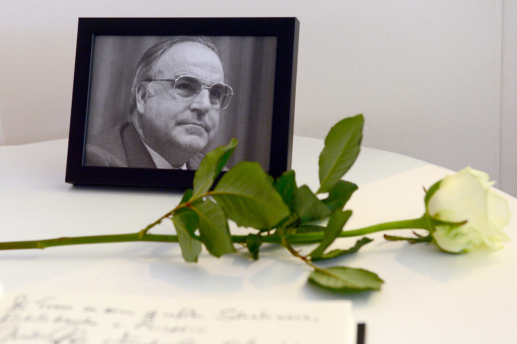 Trauer um den früheren deutschen Bundeskanzler Helmut Kohl