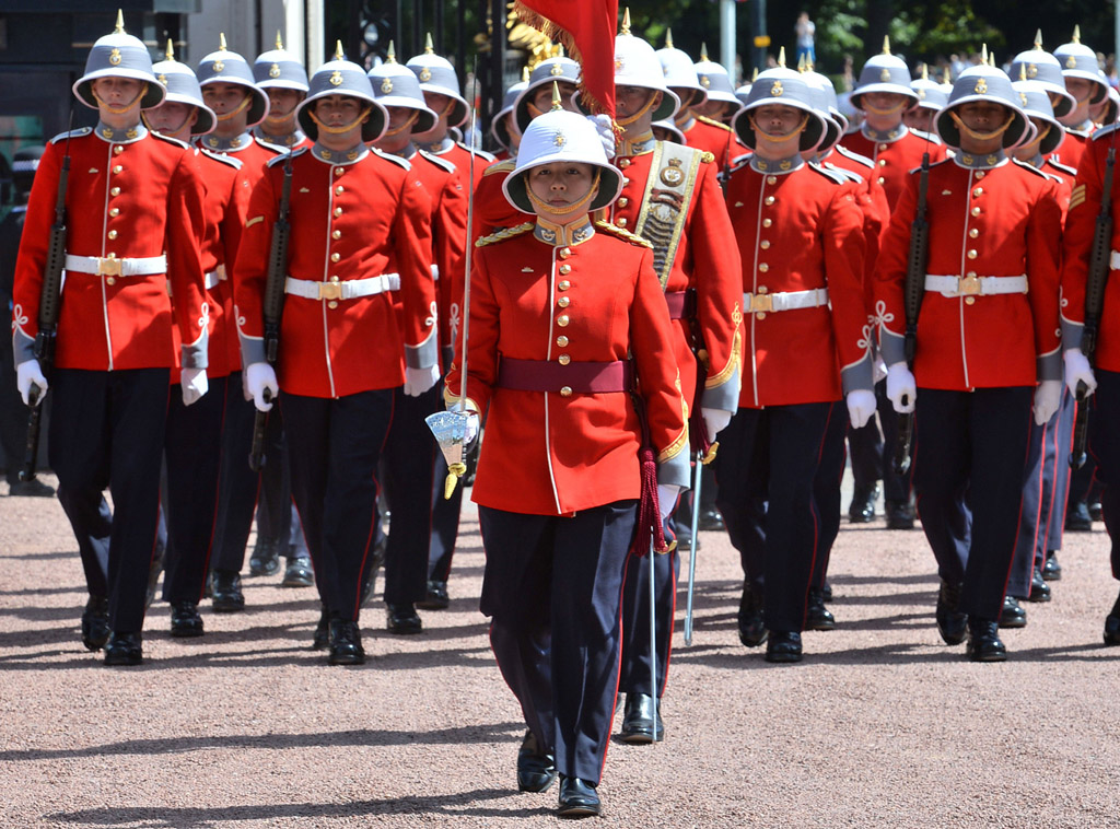 Die kanadische Soldatin Megan Couto (M.) am 26.6.2017 in London
