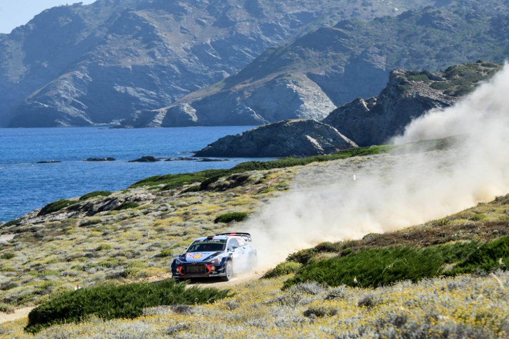 Nachdem Neuville die Rallye Italien letztes Jahr noch als Sieger beenden konnte, reichte es dieses Jahr nur für den dritten Platz